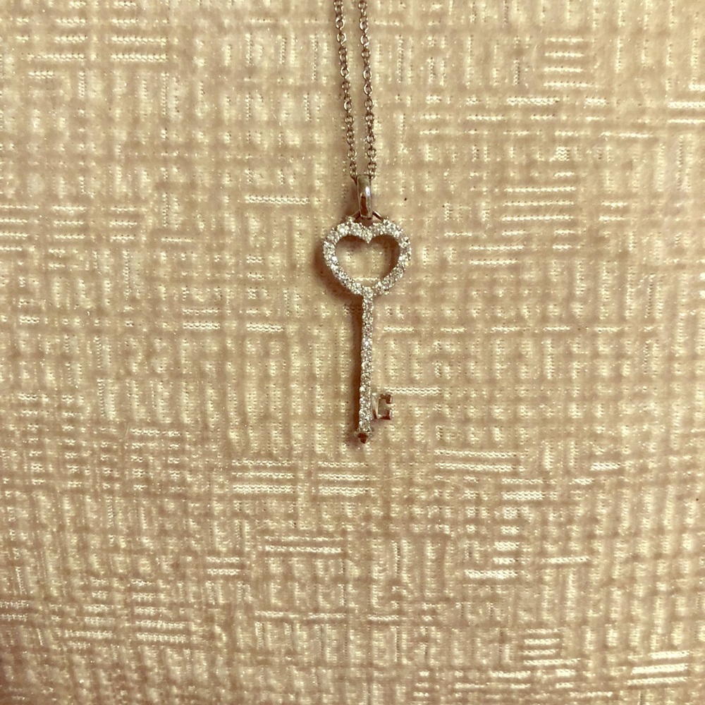Heart key necklace